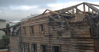 Демонтаж деревянных конструкций в Баксане - расценки от 1039 рублей - Сварной-Бкс
